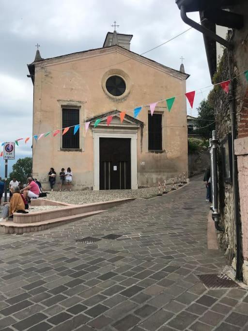 Garda Lake Attic Montinelle Bagian luar foto